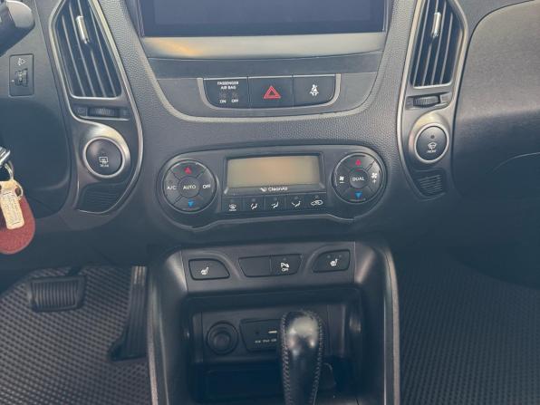 Hyundai ix35 I Рестайлинг с пробегом 2015 года, цена 1 099 000 рублей, 166314 км, внедорожник, Автокод Объявления