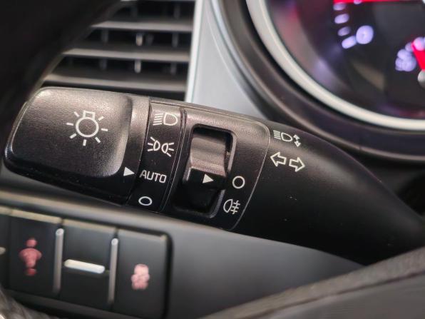 Kia Ceed III с пробегом 2018 года, цена 1 675 000 рублей, 160000 км, хэтчбек, Автокод Объявления