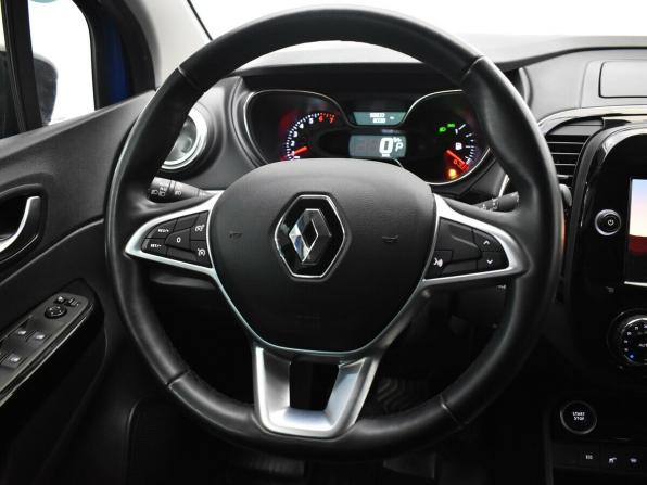 Renault Kaptur I Рестайлинг с пробегом 2021 года, цена 2 080 000 рублей, 50832 км, внедорожник, Автокод Объявления