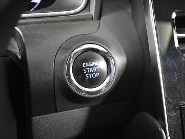 Toyota Avalon V с пробегом 2022 года, цена 2 860 900 рублей, 147465 км, седан, Автокод Объявления
