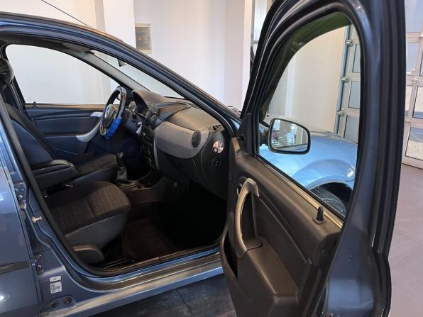 Renault Logan I Рестайлинг с пробегом 2012 года, цена 400 000 рублей, 171225 км, седан, Автокод Объявления