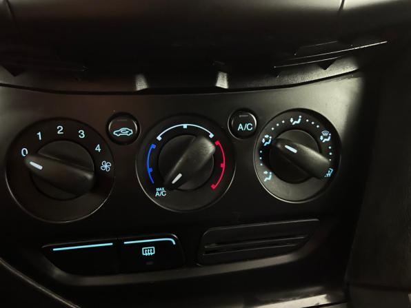 Ford Focus III с пробегом 2013 года, цена 710 000 рублей, 208958 км, хэтчбек, Автокод Объявления