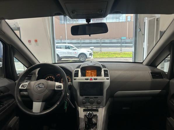 Opel Zafira B Рестайлинг с пробегом 2012 года, цена 620 000 рублей, 240080 км, компактвэн, Автокод Объявления