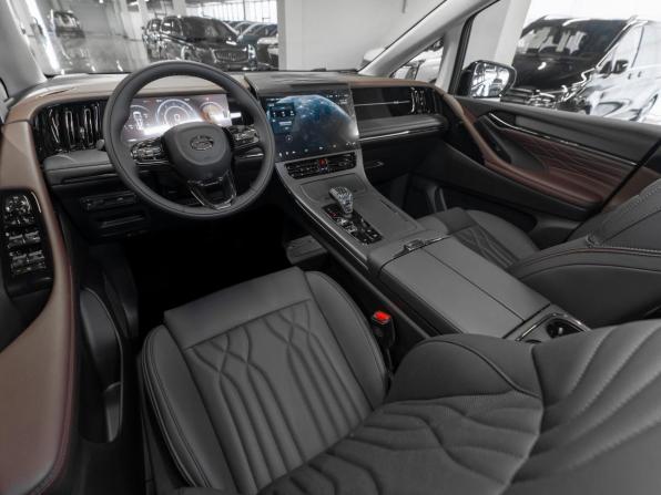 GAC Trumpchi M8 II с пробегом 2026 года, цена 4 730 000 рублей, 35 км, минивэн, Автокод Объявления