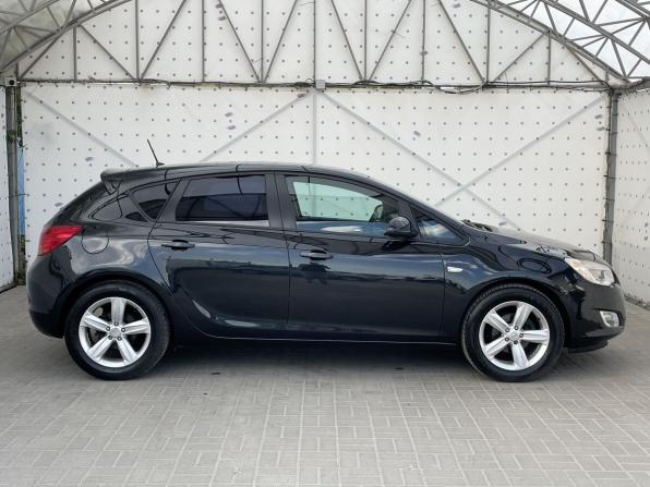 Opel Astra J с пробегом 2012 года, цена 880 000 рублей, 118131 км, хэтчбек, Автокод Объявления