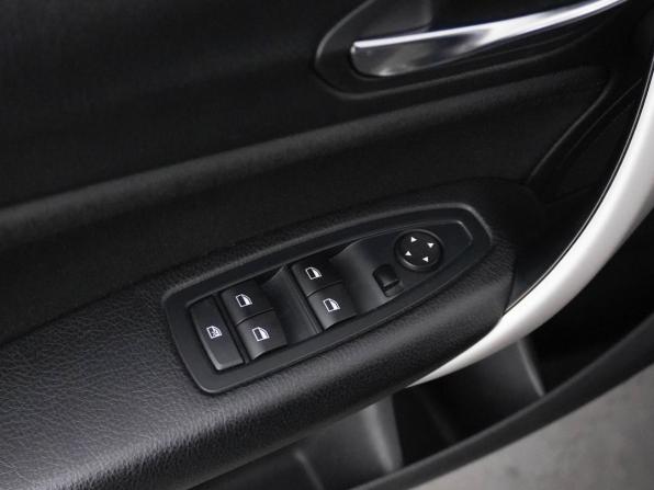 BMW 1 серии II (F20/F21) Рестайлинг с пробегом 2017 года, цена 1 649 852 рубля, 142038 км, хэтчбек, Автокод Объявления