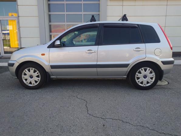 Ford Fusion I Рестайлинг с пробегом 2006 года, цена 470 000 рублей, 200000 км, хэтчбек, Автокод Объявления