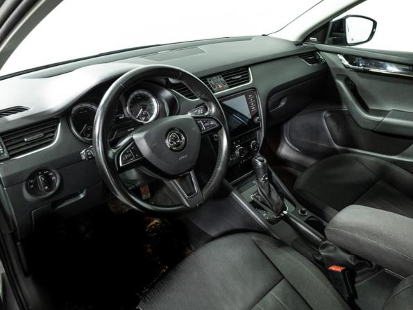 Skoda Octavia III (A7) Рестайлинг с пробегом 2017 года, цена 1 975 000 рублей, 137884 км, лифтбек, Автокод Объявления
