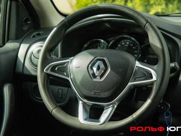 Renault Logan II Рестайлинг с пробегом 2021 года, цена 913 000 рублей, 206086 км, седан, Автокод Объявления