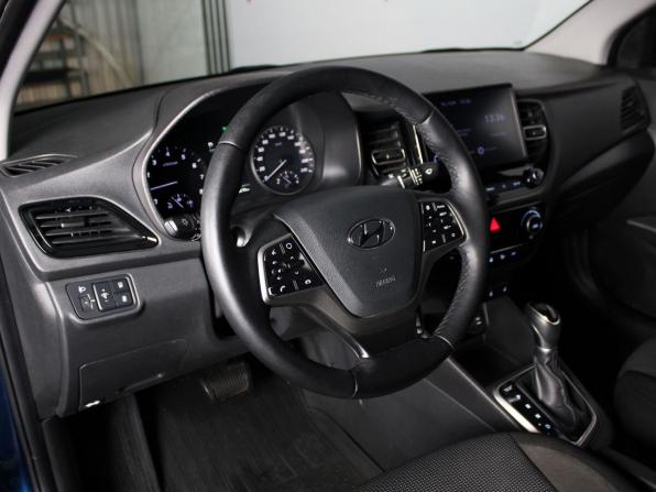 Hyundai Solaris II Рестайлинг с пробегом 2021 года, цена 1 460 000 рублей, 138000 км, седан, Автокод Объявления