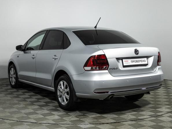 Volkswagen Polo V Рестайлинг с пробегом 2016 года, цена 1 048 790 рублей, 137881 км, седан, Автокод Объявления