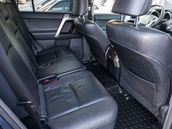 Toyota Land Cruiser Prado 150 Series с пробегом 2010 года, цена 2 456 625 рублей, 291045 км, внедорожник, Автокод Объявления
