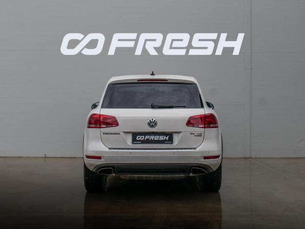 Volkswagen Touareg II с пробегом 2010 года, цена 1 850 000 рублей, 269367 км, внедорожник, Автокод Объявления