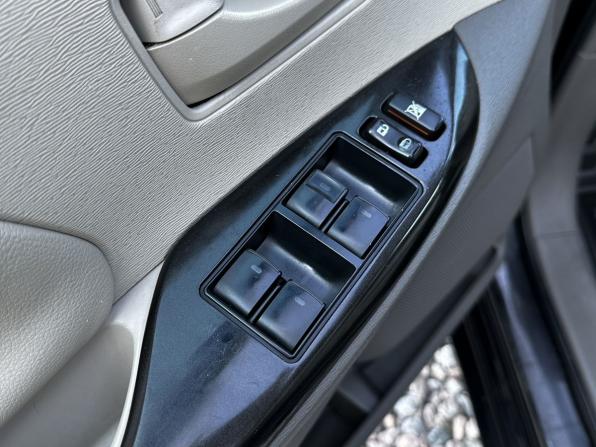 Toyota Sienna III с пробегом 2010 года, цена 2 050 000 рублей, 228619 км, минивэн, Автокод Объявления