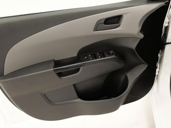 Chevrolet Aveo II с пробегом 2012 года, цена 668 000 рублей, 86222 км, хэтчбек, Автокод Объявления