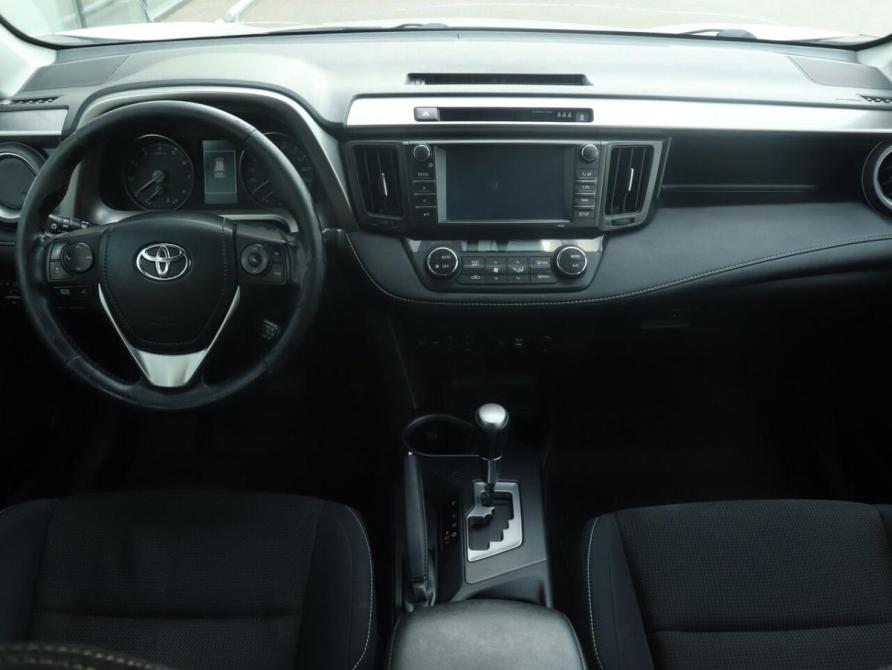 Toyota RAV4 IV (XA40) Рестайлинг Казань  - изображение 7