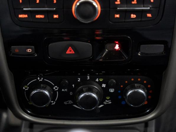 Renault Duster I с пробегом 2015 года, цена 969 000 рублей, 175771 км, внедорожник, Автокод Объявления