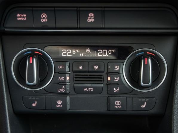 Audi Q3 I (8U) Рестайлинг с пробегом 2017 года, цена 2 168 000 рублей, 152594 км, внедорожник, Автокод Объявления