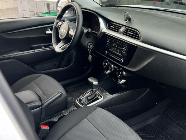 Kia Rio IV Рестайлинг с пробегом 2021 года, цена 1 549 000 рублей, 122207 км, седан, Автокод Объявления