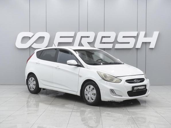 Hyundai Solaris I с пробегом 2012 года, цена 520 000 рублей, 205514 км, хэтчбек, Автокод Объявления