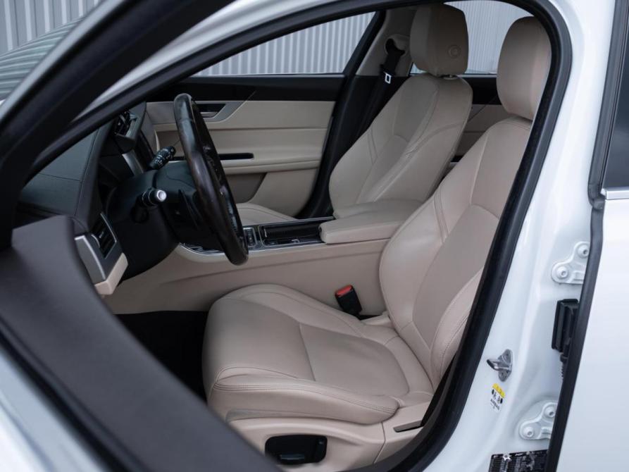 Jaguar XF II Сочи  - изображение 12