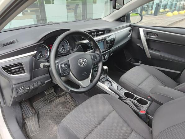 Toyota Corolla XI (E160 E170 E180) с пробегом 2013 года, цена 1 009 000 рублей, 193000 км, седан, Автокод Объявления