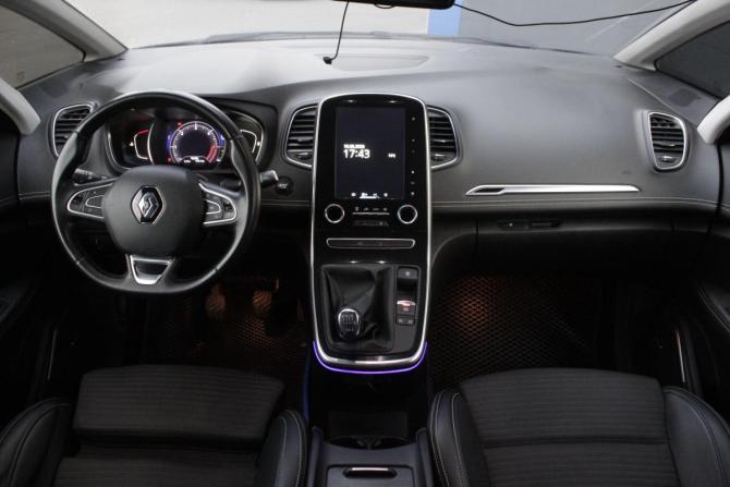 Renault Scenic IV с пробегом 2018 года, цена 1 750 000 рублей, 250461 км, минивэн, Автокод Объявления