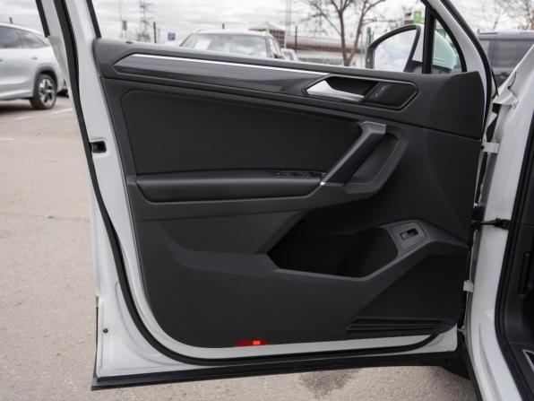 Volkswagen Tiguan II с пробегом 2018 года, цена 2 310 000 рублей, 158061 км, внедорожник, Автокод Объявления