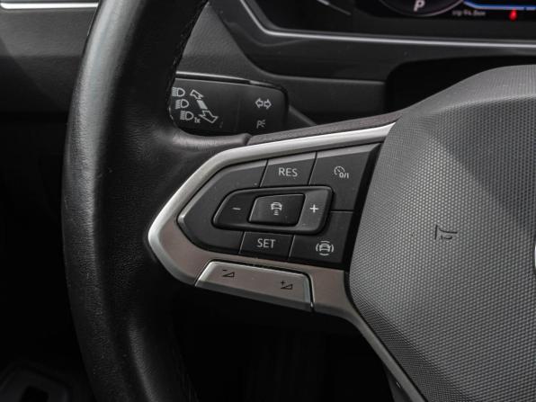 Volkswagen Tiguan II Рестайлинг с пробегом 2021 года, цена 3 199 000 рублей, 106902 км, внедорожник, Автокод Объявления