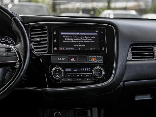 Mitsubishi Outlander III Рестайлинг 2 с пробегом 2018 года, цена 1 450 000 рублей, 243666 км, внедорожник, Автокод Объявления