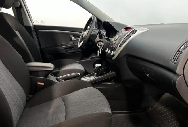 Kia Ceed I Рестайлинг с пробегом 2010 года, цена 890 000 рублей, 182964 км, универсал, Автокод Объявления
