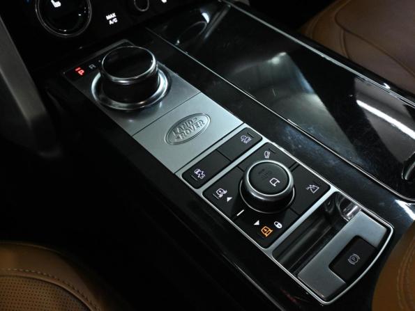 Land Rover Range Rover IV Рестайлинг с пробегом 2019 года, цена 6 199 000 рублей, 137447 км, внедорожник, Автокод Объявления