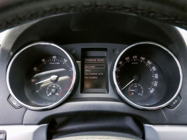 Skoda Yeti I Рестайлинг с пробегом 2013 года, цена 470 000 рублей, 369369 км, внедорожник, Автокод Объявления