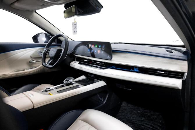 Chery Arrizo 8 с пробегом 2023 года, цена 2 099 000 рублей, 49700 км, седан, Автокод Объявления