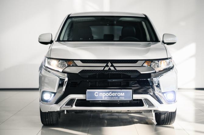 Mitsubishi Outlander III Рестайлинг 3 с пробегом 2022 года, цена 2 650 000 рублей, 19400 км, внедорожник, Автокод Объявления