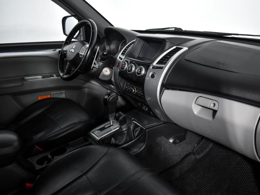 Mitsubishi Pajero Sport II Рестайлинг Санкт-Петербург  - изображение 10