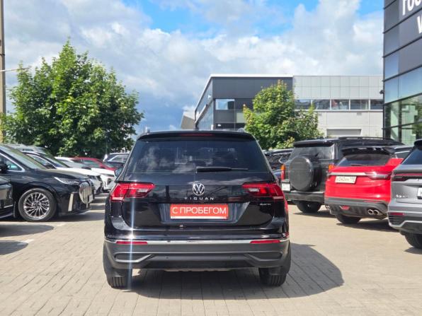 Volkswagen Tiguan II Рестайлинг с пробегом 2021 года, цена 2 599 000 рублей, 168000 км, внедорожник, Автокод Объявления