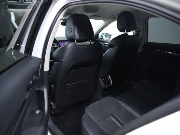 Skoda Octavia IV (A8) с пробегом 2021 года, цена 2 290 000 рублей, 127675 км, лифтбек, Автокод Объявления