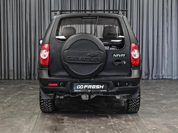 Chevrolet Niva I Рестайлинг с пробегом 2015 года, цена 637 000 рублей, 127940 км, внедорожник, Автокод Объявления