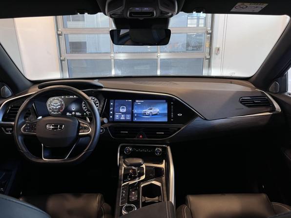Geely Tugella I Рестайлинг с пробегом 2023 года, цена 2 990 000 рублей, 72256 км, внедорожник, Автокод Объявления