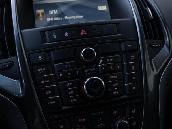 Opel Astra J Рестайлинг с пробегом 2013 года, цена 670 000 рублей, 254324 км, хэтчбек, Автокод Объявления