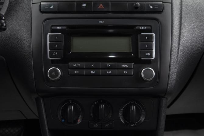 Volkswagen Polo V с пробегом 2012 года, цена 679 000 рублей, 220123 км, седан, Автокод Объявления