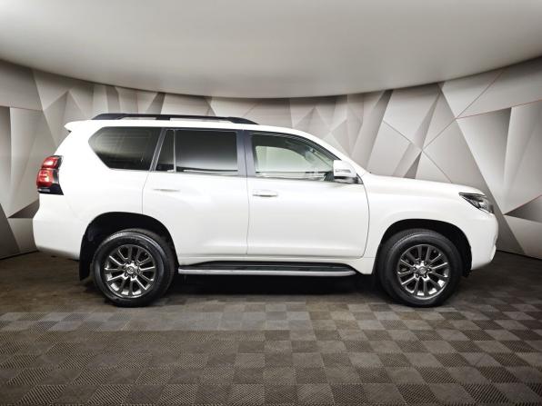 Toyota Land Cruiser Prado 150 Series Рестайлинг 2 с пробегом 2019 года, цена 5 399 000 рублей, 129802 км, внедорожник, Автокод Объявления