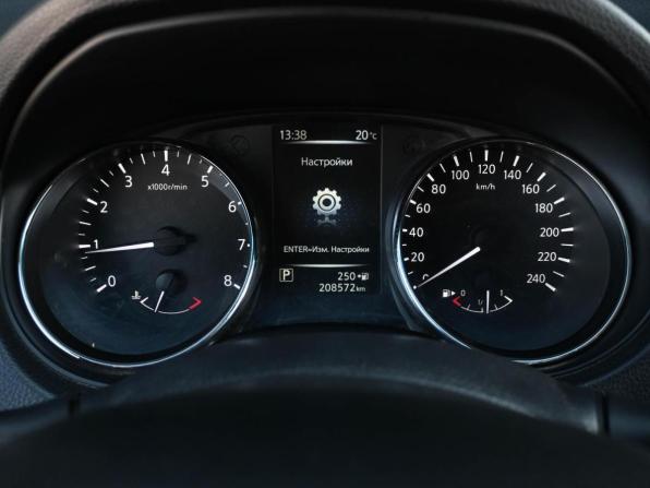 Nissan Qashqai II с пробегом 2015 года, цена 1 274 000 рублей, 208572 км, внедорожник, Автокод Объявления