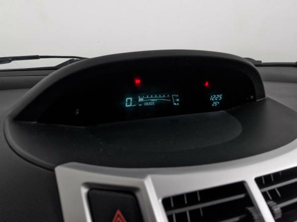 Toyota Yaris II Рестайлинг с пробегом 2010 года, цена 549 000 рублей, 136909 км, хэтчбек, Автокод Объявления