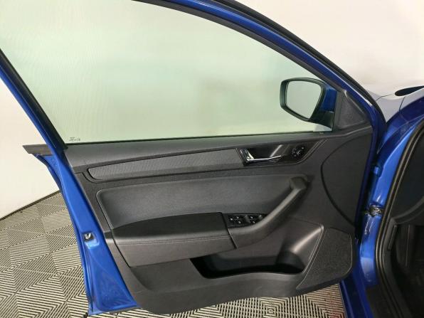 Skoda Rapid II с пробегом 2020 года, цена 1 549 000 рублей, 97800 км, лифтбек, Автокод Объявления
