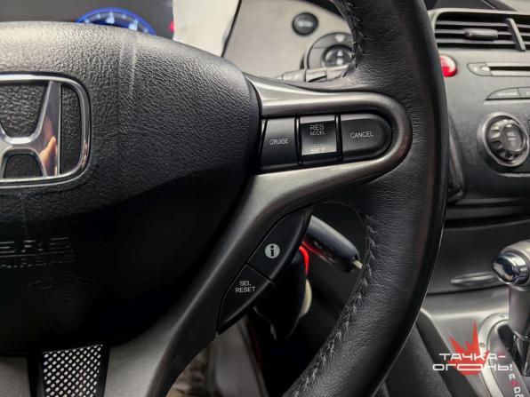 Honda Civic VIII Рестайлинг с пробегом 2011 года, цена 888 000 рублей, 151000 км, хэтчбек, Автокод Объявления