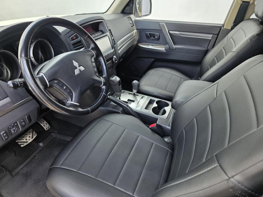 Mitsubishi Pajero IV Рестайлинг 1 Москва  - изображение 9