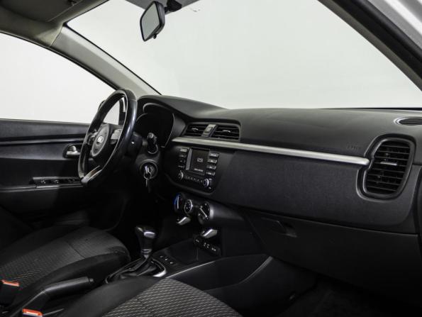 Kia Rio IV с пробегом 2017 года, цена 1 218 000 рублей, 129450 км, седан, Автокод Объявления