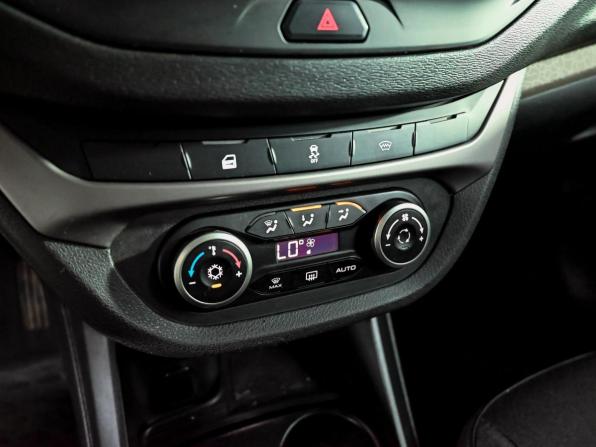 Lada (ВАЗ) Vesta I с пробегом 2022 года, цена 1 200 000 рублей, 101550 км, универсал, Автокод Объявления